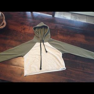 Cropped hooded sweatshirt